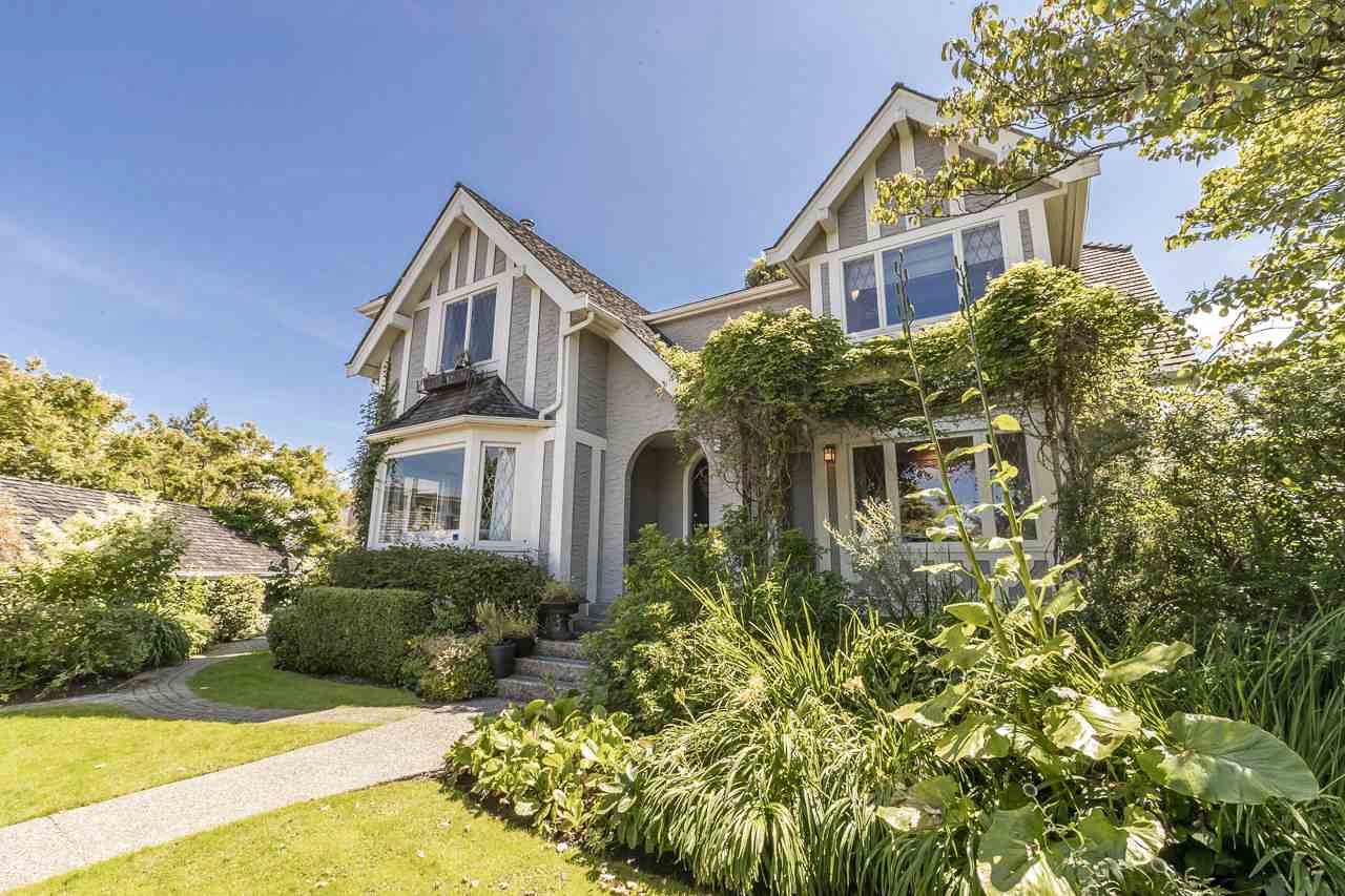 An image of a classic home in Vancouver